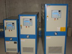 高精度模溫機(jī)，油循環(huán)模溫機(jī)